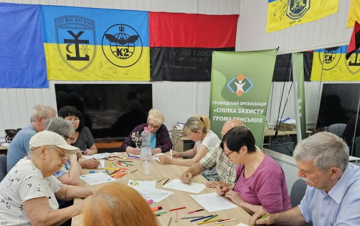 Черговий захід з творчого малювання для людей похилого віку Черговий захід з творчого малювання для людей похилого віку